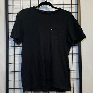 Levi's | classic tee